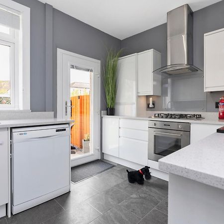 Crewe Apartment - 2 Bed, Free Off Street Parking And Private Garden EDI Exteriér fotografie