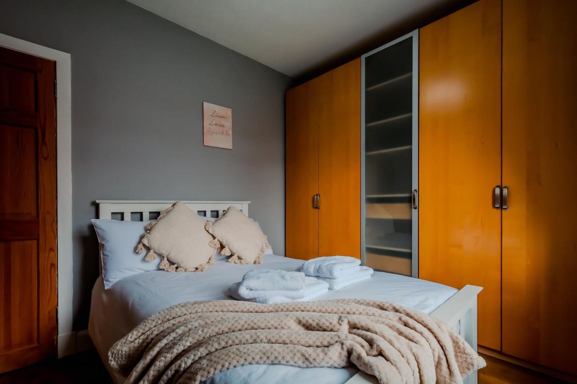 Crewe Apartment - 2 Bed, Free Off Street Parking And Private Garden EDI Exteriér fotografie