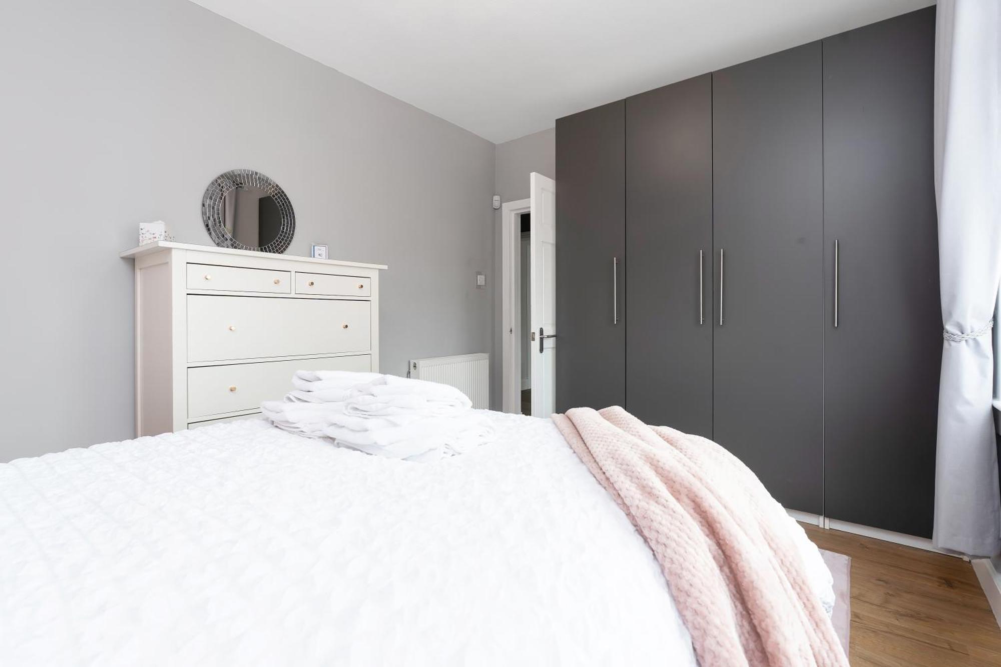 Crewe Apartment - 2 Bed, Free Off Street Parking And Private Garden EDI Exteriér fotografie