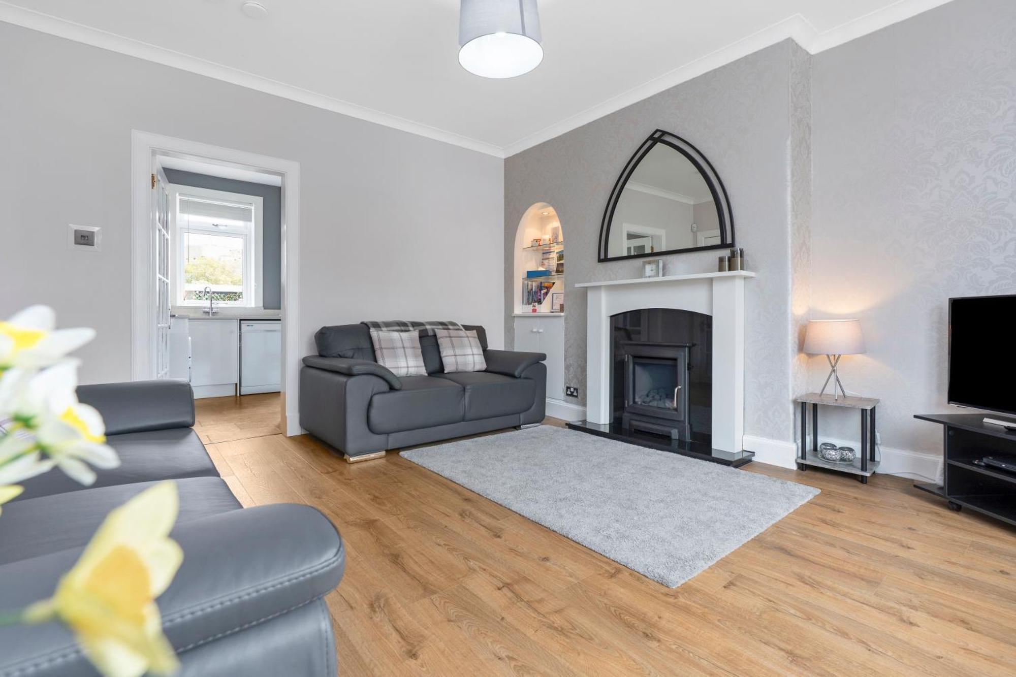 Crewe Apartment - 2 Bed, Free Off Street Parking And Private Garden EDI Exteriér fotografie